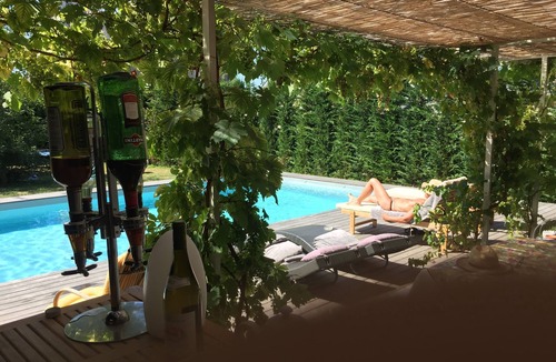 La Dagueniere House | On the banks of the Loire between vineyards and castles.