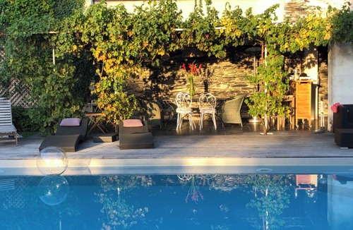 La Dagueniere House | On the banks of the Loire between vineyards and castles.