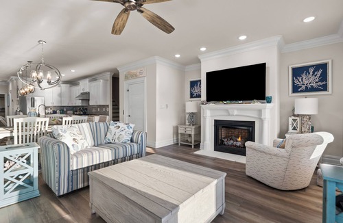 Anglesea Condo | On the Bay, A+ Views! High-End 5BR w/Elevator