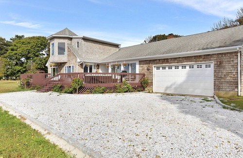 Center Moriches House | On the Bay!