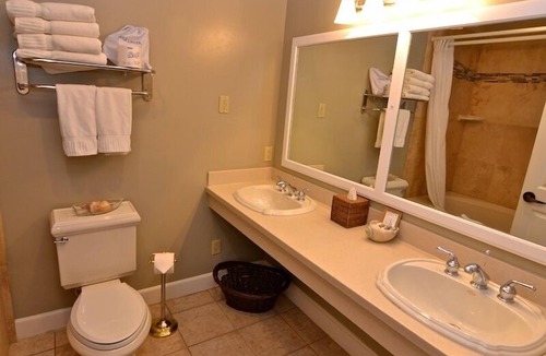 Cayucos Bed & Breakfast | On The Beach Bed & Breakfast