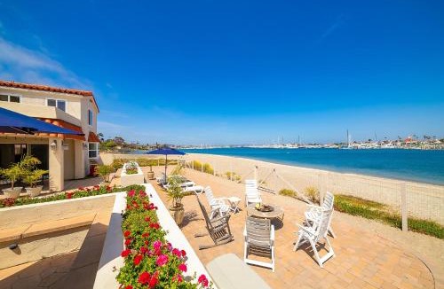 La Playa House | On The Beach Clubhouse