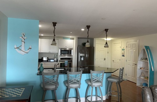 Old Orchard Beach Condo | On the Beach-Grand Victorian-Pool-Unit 310