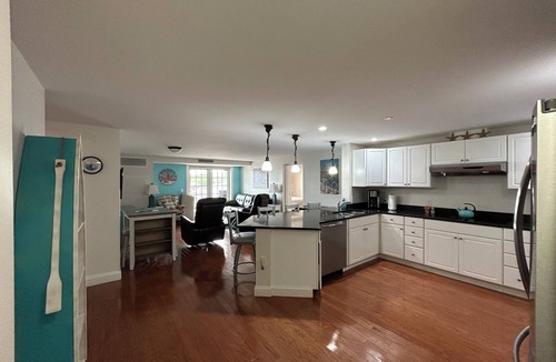 Old Orchard Beach Condo | On the Beach-Grand Victorian-Pool-Unit 310