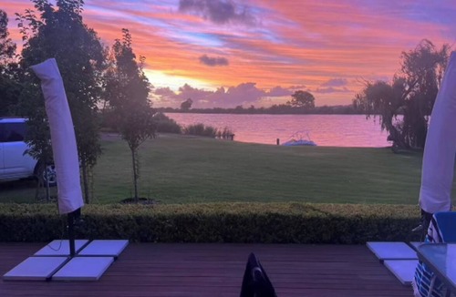 Seymour House | On The Bend- Absolute Waterfront Retreat