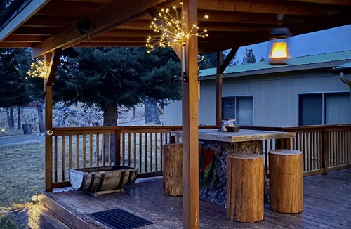 Darby Cabin | On the Bitterroot River!