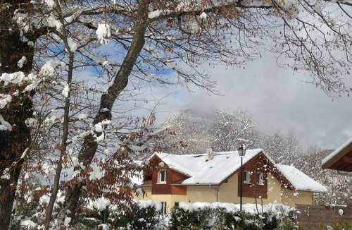 Talloires-Montmin House | On the east shore of Lake Annecy 180m² in the heart of an exceptional environment