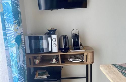 Ploermel Apartment | On the Hydrangea Trail