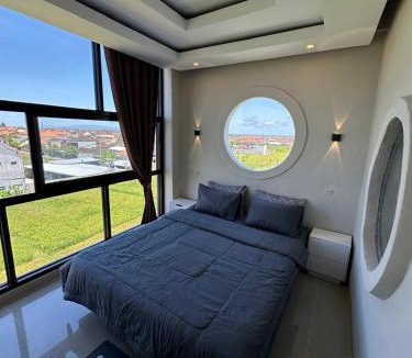 Batubulan Hotel | On The Moon