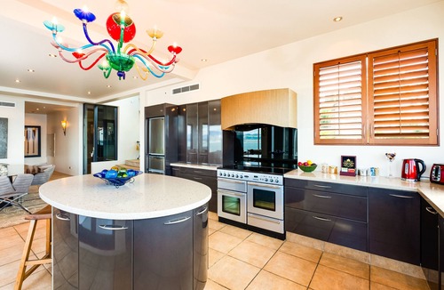 Kawaha Point Cabin | On The Point - Lake Rotorua