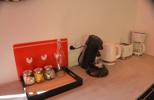 Saint-Denis-les-Rebais House | On the Route de Champ Colin