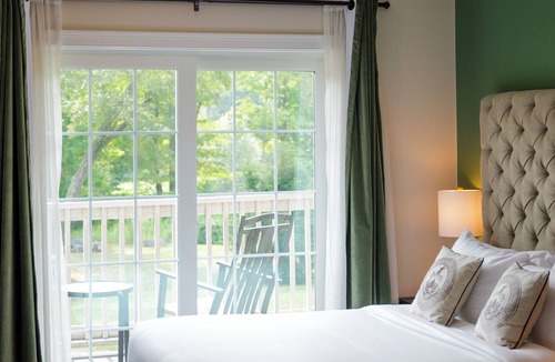 West Woodstock Hotel | On The River Inn