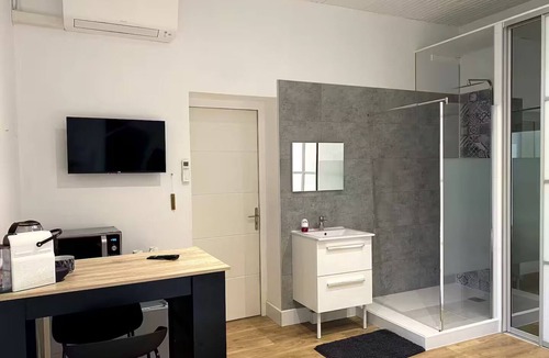 Soussans Bed & Breakfast | On the road to the castles