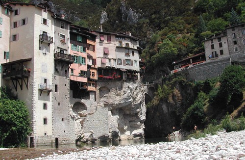 Saint-Romans House | On the road to the 63 bicycle route! And at the foot of the vercors