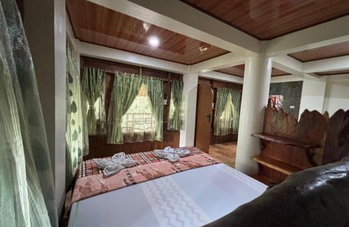 Bukit Lawang Cabin | On The Rocks Bungalows, Restaurant and Jungle Trekking Tours - From May to September only stay here if you are booking jungle treks with us - feel free to contact us about our Jungle Trekking services