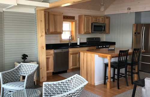 Franklin Cottage | On The Rocks is located near Acadia National Park and Mount Desert Island.