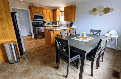 Twillingate House | On the Rocks Overlooking the Sea