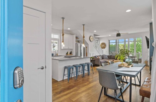 Ottawa House | On The Rocks | Villas at Herons Landing