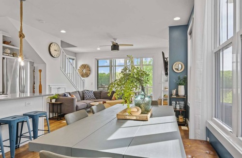 Ottawa House | On The Rocks | Villas at Herons Landing