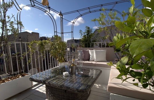 Quartier de la Chapelle Condo | on the roof, magnificient flat