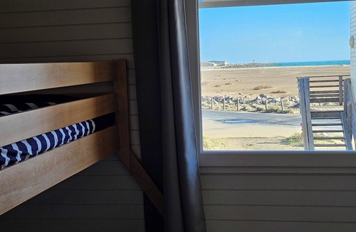 Gruissan Ski Chalet | ON THE SEAFRONT AUTHENTIC, FULLY AIR-CONDITIONED CHALET