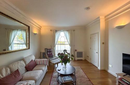 Surrey Docks Apartment | On The Thames