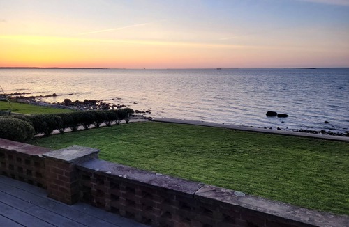 West Haven House | On the Water Spacious Comfortable Historic Home