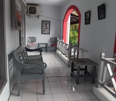Senggigi Hostel | On The Way