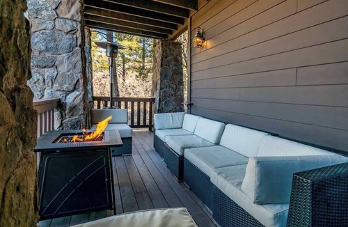 Flagstaff House | On trails, 2 mi to town & NAU, 12 mi to Snowbowl