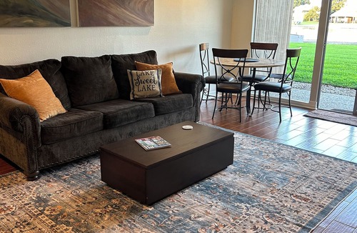 Walden on Lake Conroe Condo | On Walden Cove, ground floor condo with king bed.