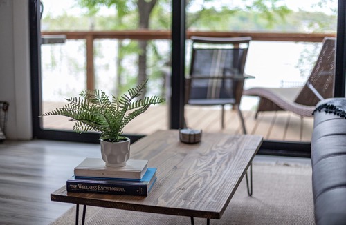 Grove Cabin | On Waters Edge*Epic Lake Views*Couples*Modern Luxe