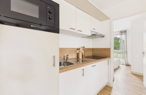 Biscarrosse Apartment | Ondine - 6 guests - shared pool