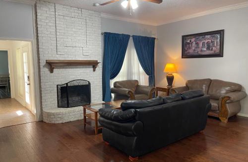 New Hope House | One acre family retreat near downtown Mckinney