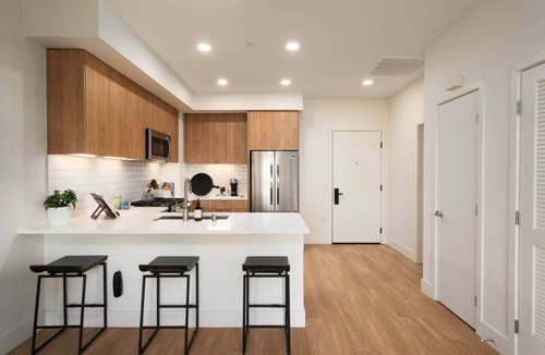 Burlingame Condo | One Adrian 1BR Condo with Resort-style pool