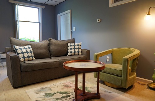 Cinnaminson Apartment | One Bdr Apt/Beautiful Area