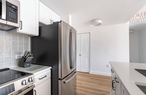 Downtown Jersey City Apartment | One-Bed Apartment Near PATH Train in Jersey City