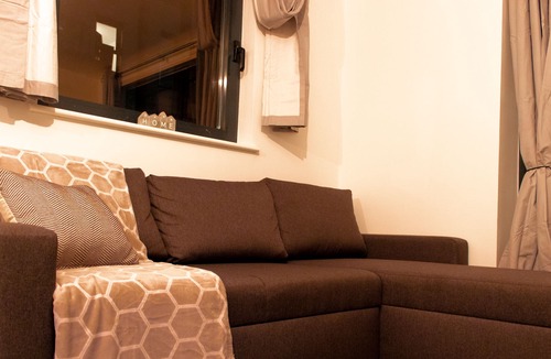 George Green Apartment | One Bed Apt with Private Balcony