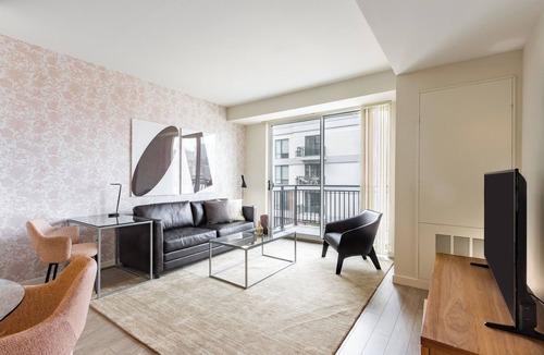 Stamford Apartment | One Bed in Central Stamford, CT with Pool Access