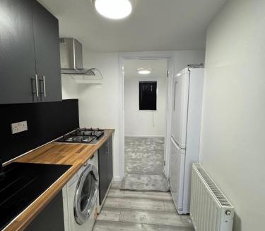 Bray on Thames Apartment | One Bed Studio Flat