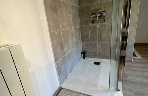 Le Fief-Sauvin House | One-bedroom studio