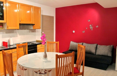 Kastel Stafilic Apartment | One bedroom apartment with terrace Kaštel Štafilić, Kaštela (A-5219-b)