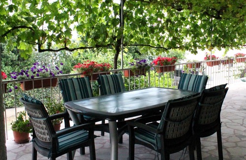 Kastel Stafilic Apartment | One bedroom apartment with terrace Kaštel Štafilić, Kaštela (A-5219-b)