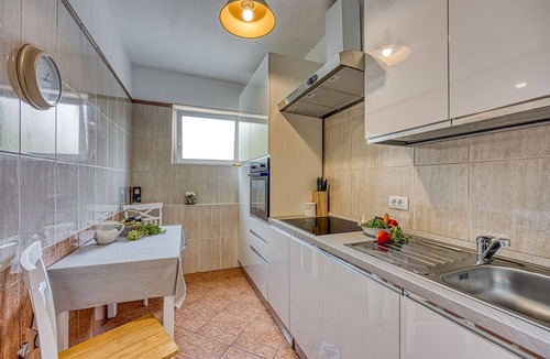 Rovinjsko Selo Apartment | One-bedroom Apartment Mare A3 with shared Pool