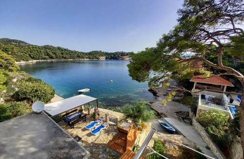 Sobra Apartment | One bedroom apartment near beach Sobra, Mljet (A-7531-c)