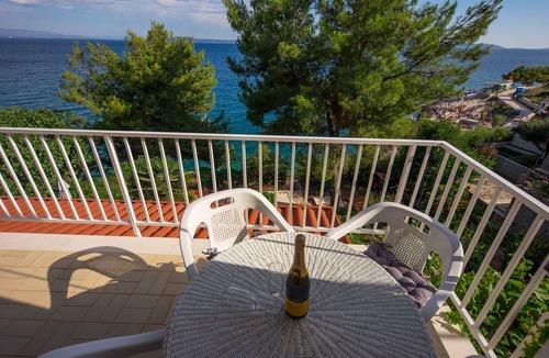 Okrug Gornji Apartment | One bedroom apartment near beach Rastići, Čiovo (A-9470-b)