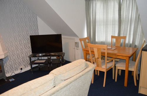 Dunfermline Apartment | One-bedroom apartment in Dunfermline