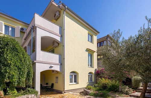Kraljevica Apartment | One bedroom apartment with balcony Kraljevica (A-17589-b)