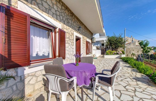 Cove Murtar Apartment | One bedroom apartment with terrace Mali Lošinj, Lošinj (A-7974-a)