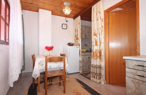 Sveti Jakov Apartment | One bedroom apartment with terrace Stivan, Cres (A-382-b)
