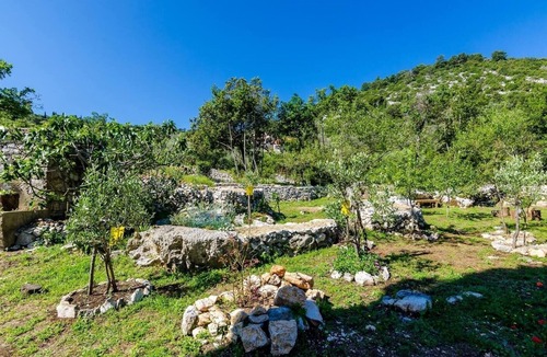 Korita Apartment | One bedroom apartment with air-conditioning Korita, Mljet (A-22342-a)